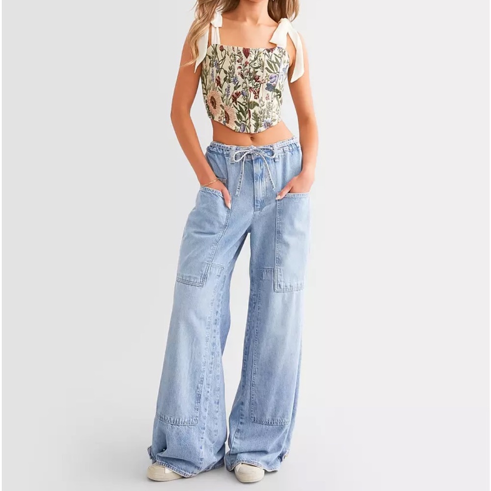 We The Free CRVY Outlaw Wide Leg Jeans Size Medium